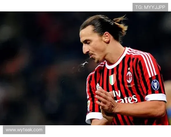 足球明星吐口水视频下载引发热议球迷反应各异引关注