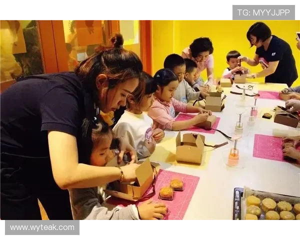 足球明星品尝中国月饼的独特体验与文化交流之旅