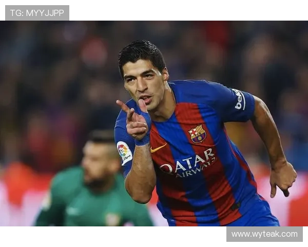 足球明星带伤拼搏的传奇瞬间与不屈精神的真实写照