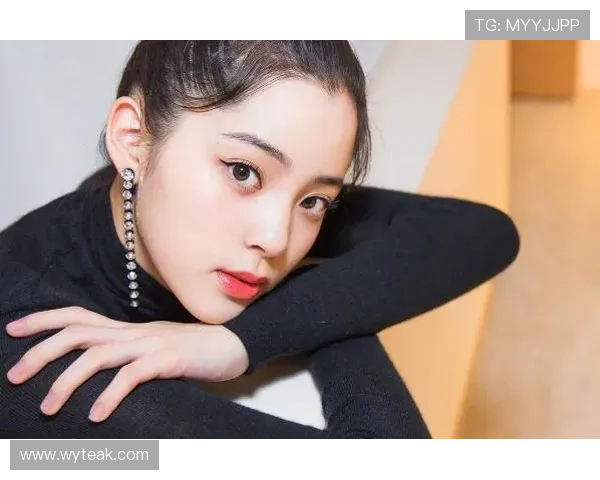 足球明星跨界演艺圈展现多才多艺魅力引发观众热议