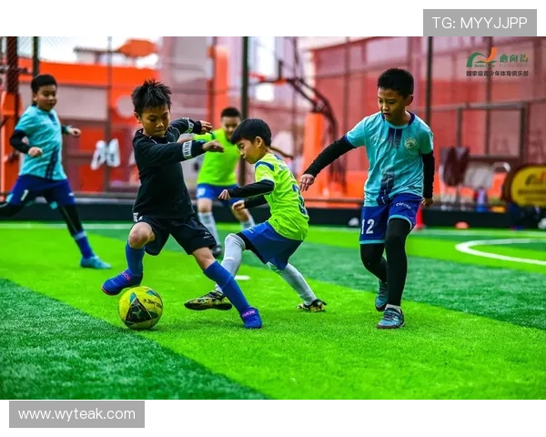 帅气足球明星的魅力与风采解析以及他们在场上场下的精彩瞬间