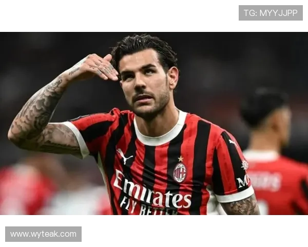 带手绳的足球明星如何用独特风格赢得球迷的心与场上的胜利